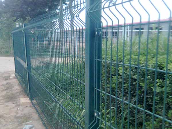 折弯护栏网 - 安平县全昊金属丝网制品有限公司图片2