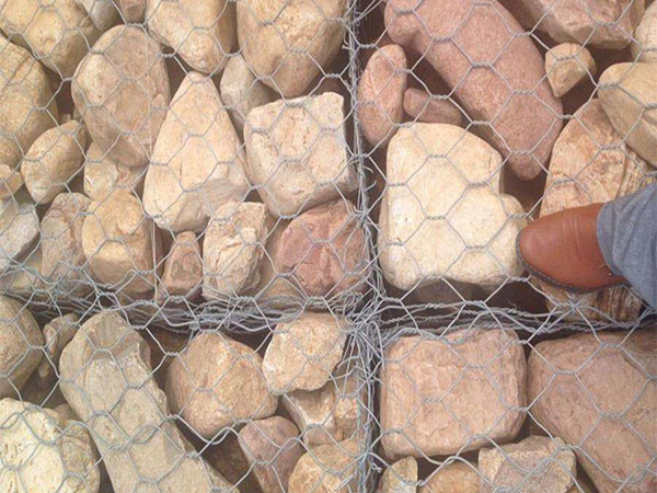 铅丝石笼网案例 - 安平县全昊金属丝网制品有限公司图片2